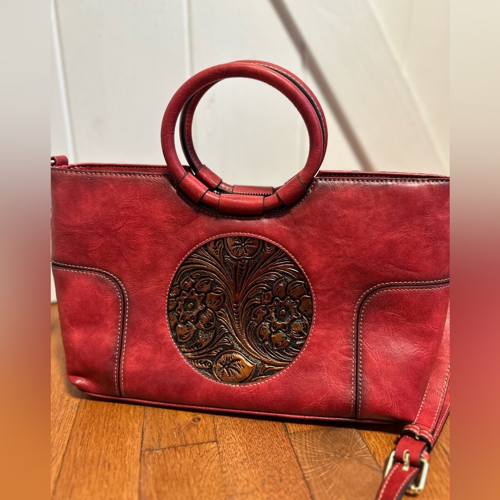 Iconic Women’s Genuine Leather Handbag